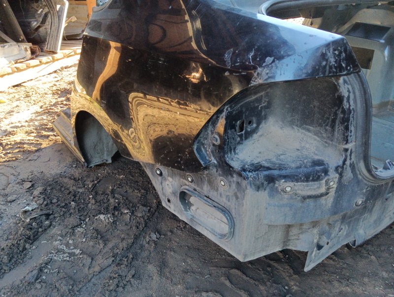 Кузовной элемент