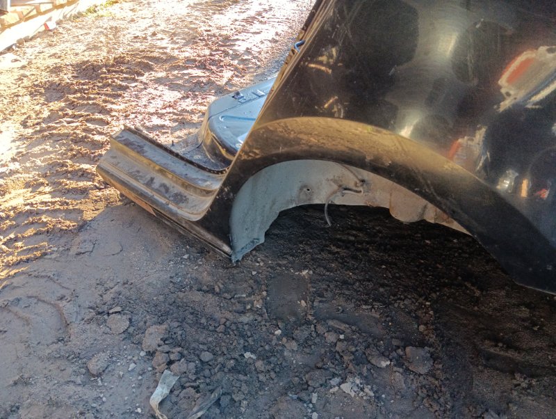 Кузовной элемент