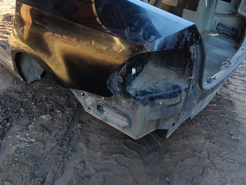 Крыло заднее левое