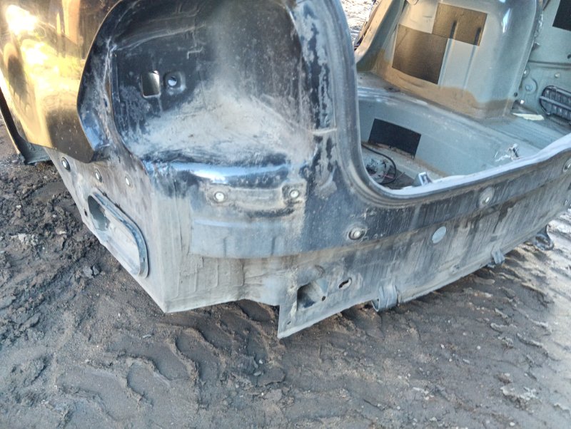 Крыло заднее левое