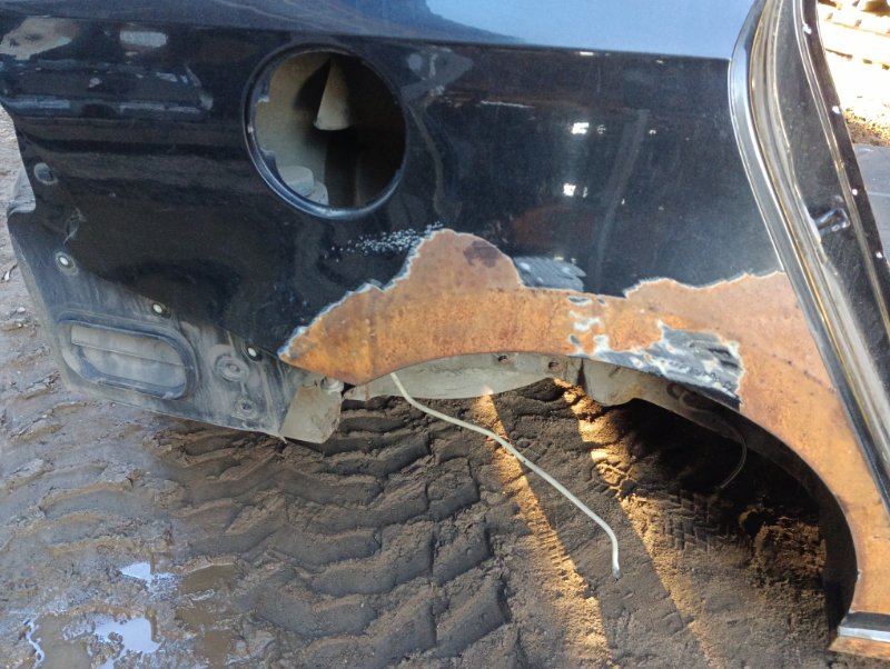 Крыло заднее правое