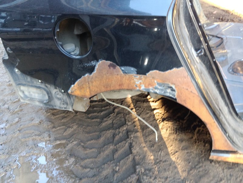 Крыло заднее правое