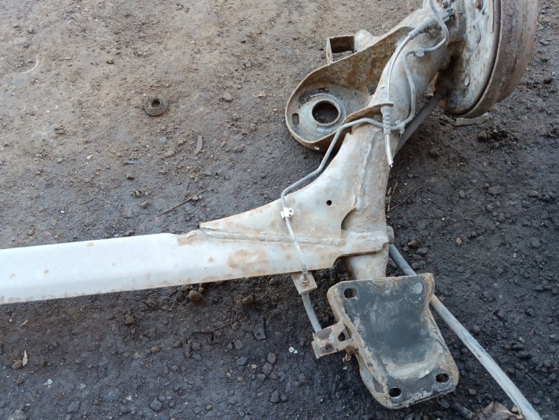 Балка задняя