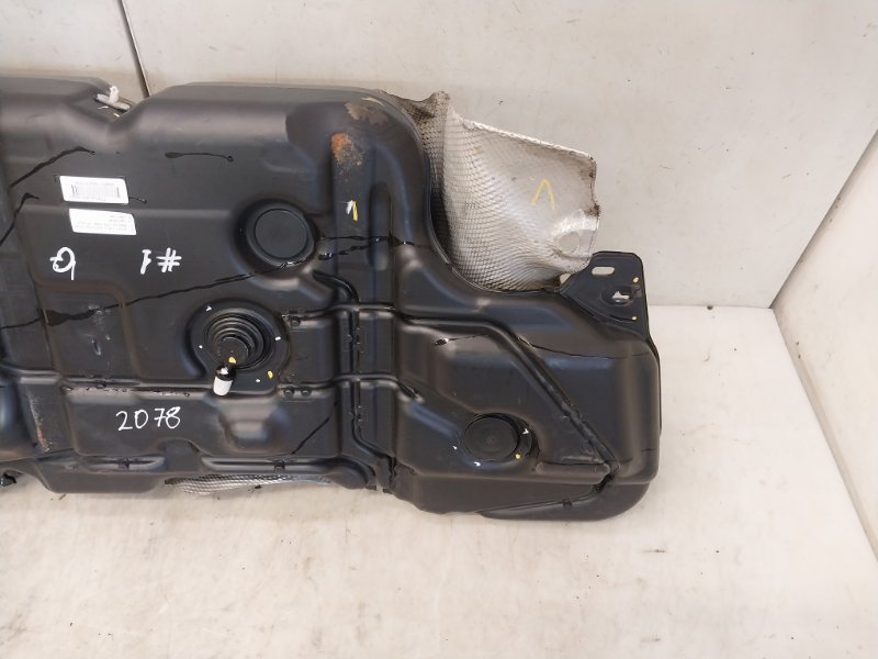 Бак топливный