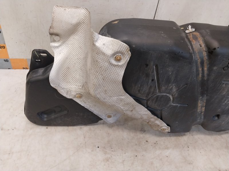 Бак топливный