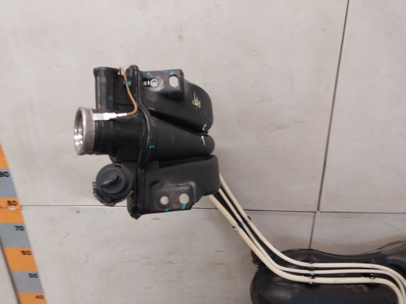 Бак топливный