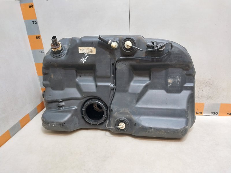 Бак топливный