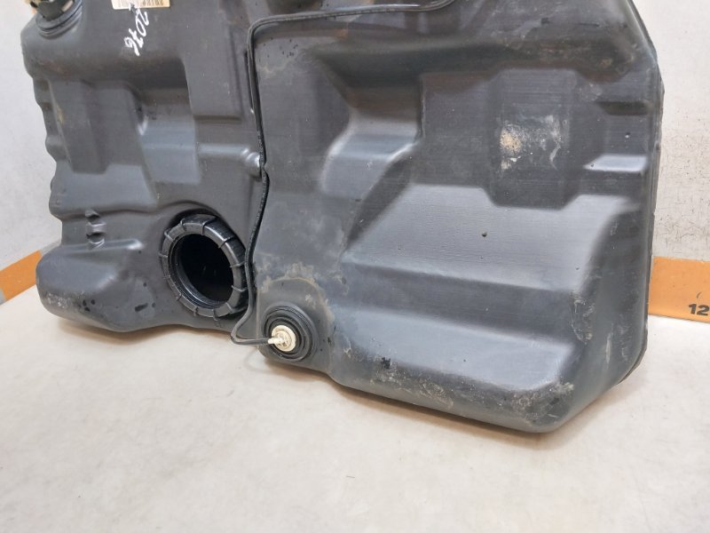 Бак топливный