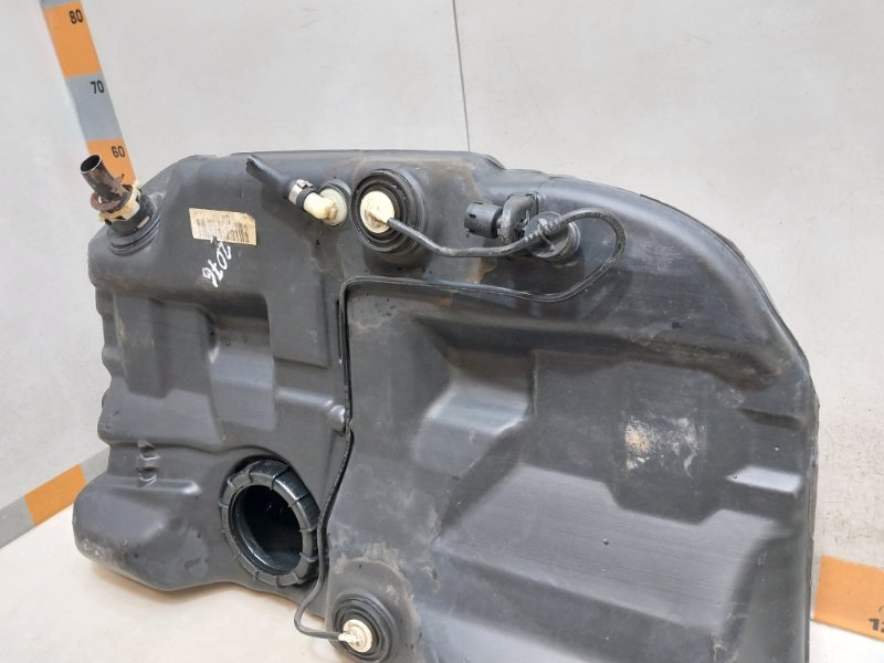 Бак топливный