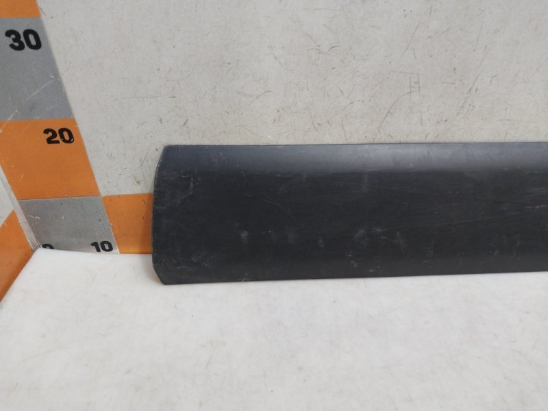 Молдинг двери