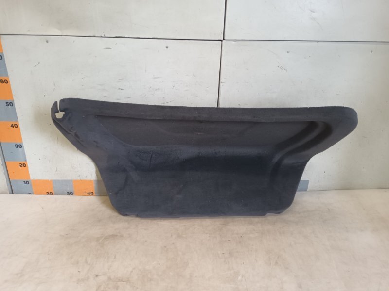 Обшивка крышки багажника