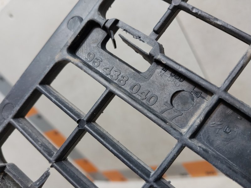 Решетка радиатора