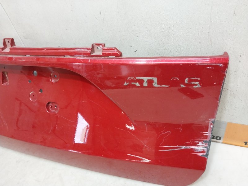 Накладка двери багажника