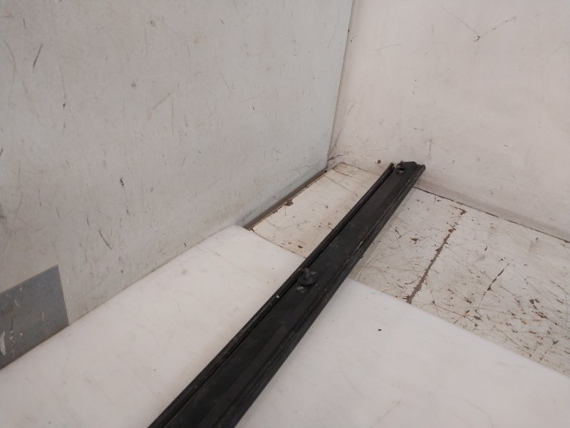 Молдинг крыши правый