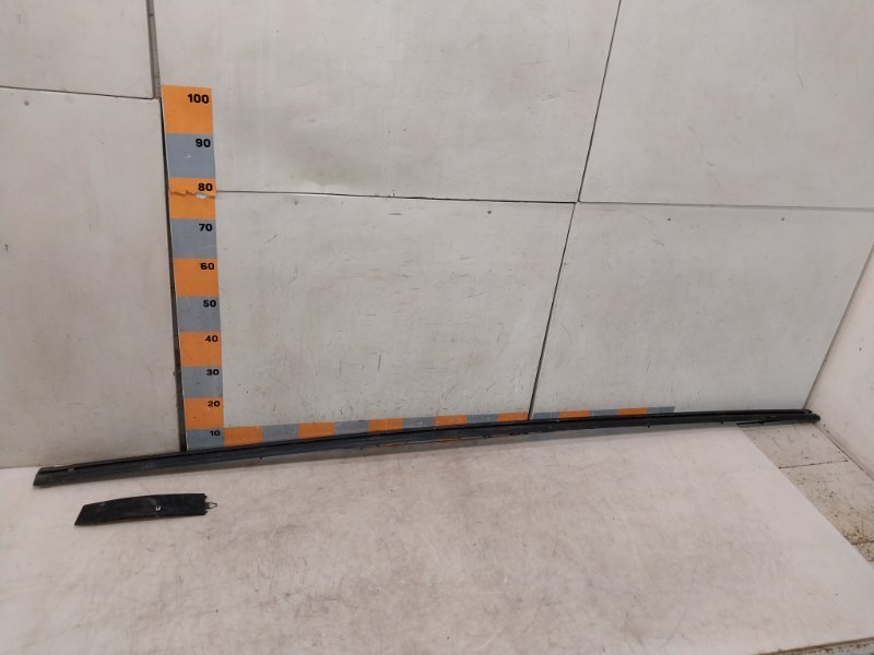 Молдинг крыши правый