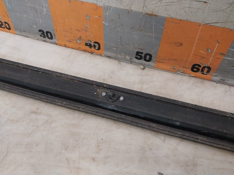 Молдинг крыши левый