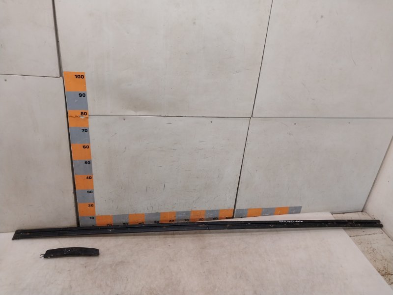 Молдинг крыши левый