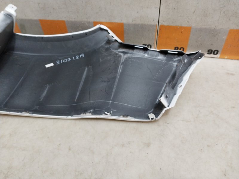 Накладка заднего бампера