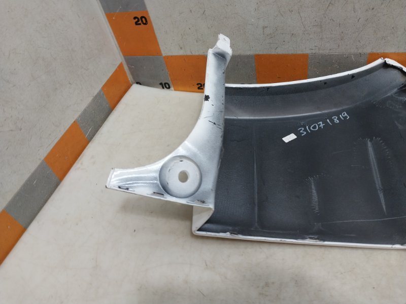 Накладка заднего бампера