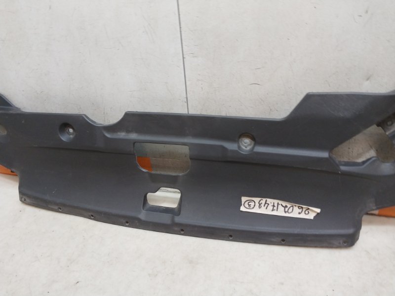 Кожух замка капота