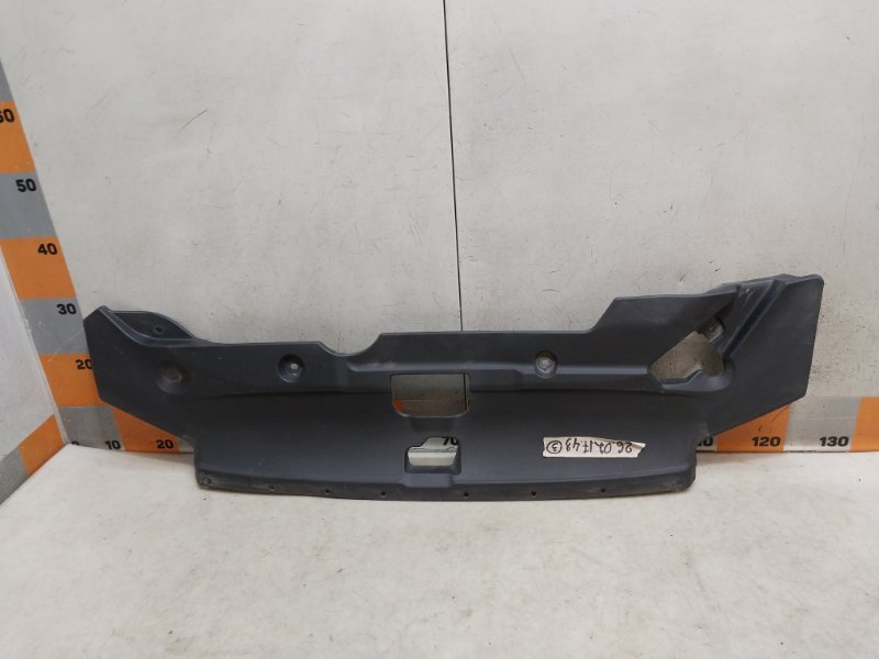 Кожух замка капота