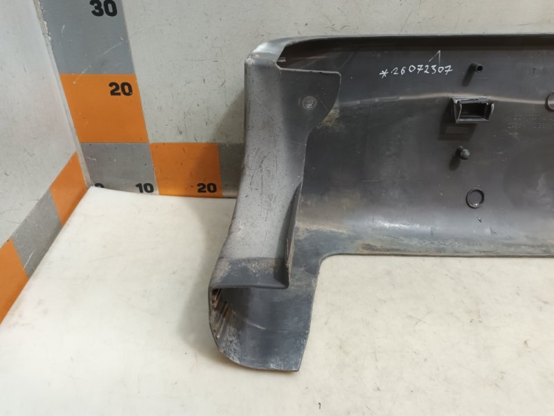 Накладка заднего бампера