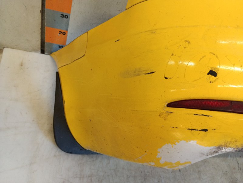 Бампер задний