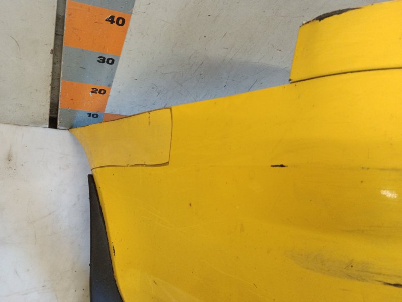 Бампер задний