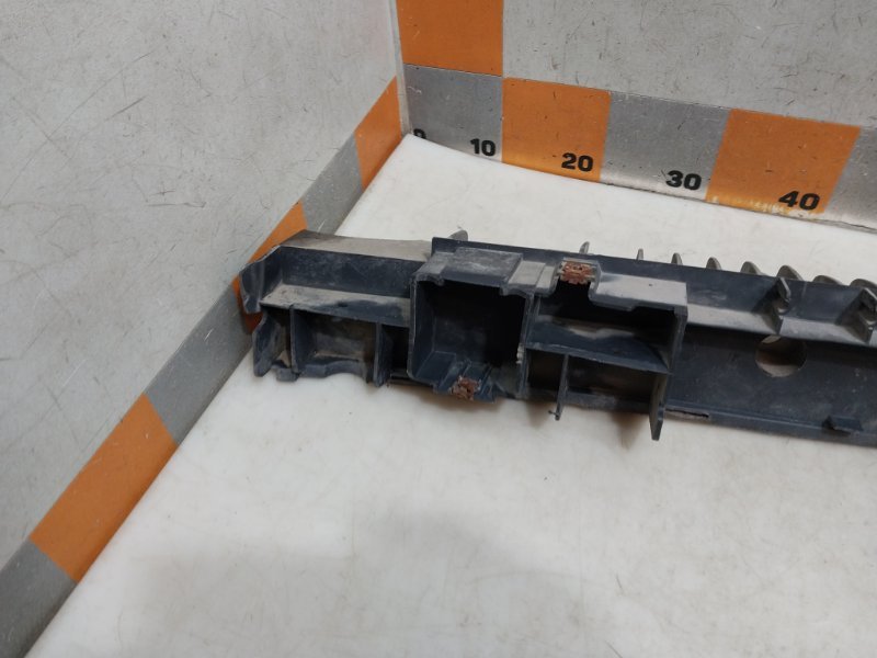 Усилитель заднего бампера