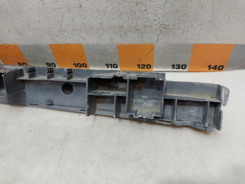 Усилитель заднего бампера