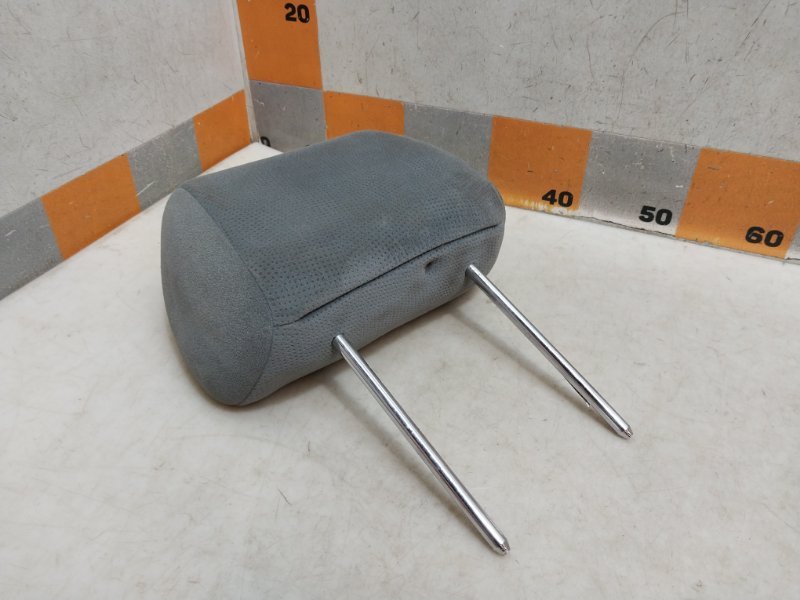 Подголовник сиденья