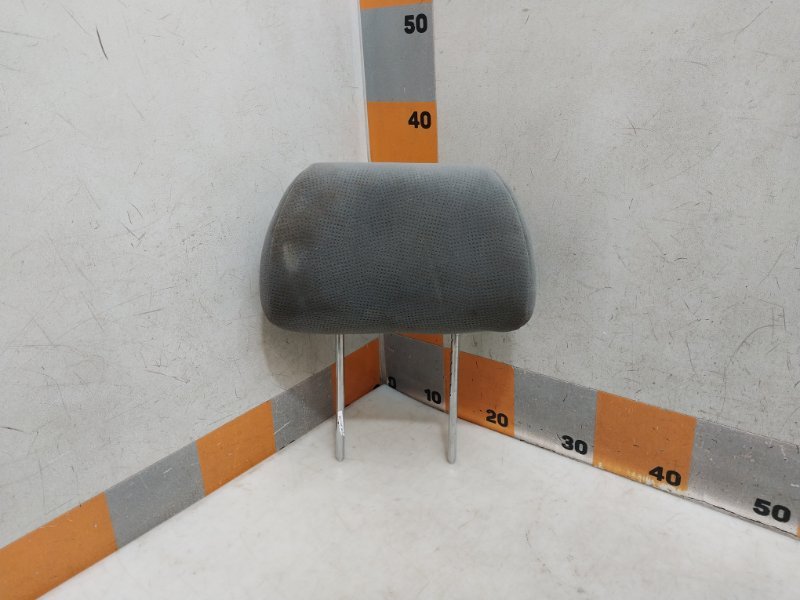 Подголовник сиденья