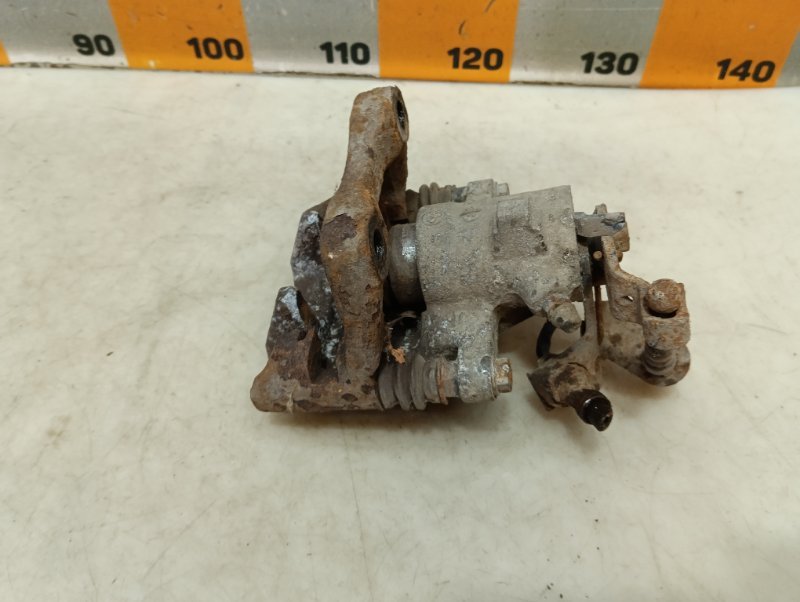 Суппорт задний правый