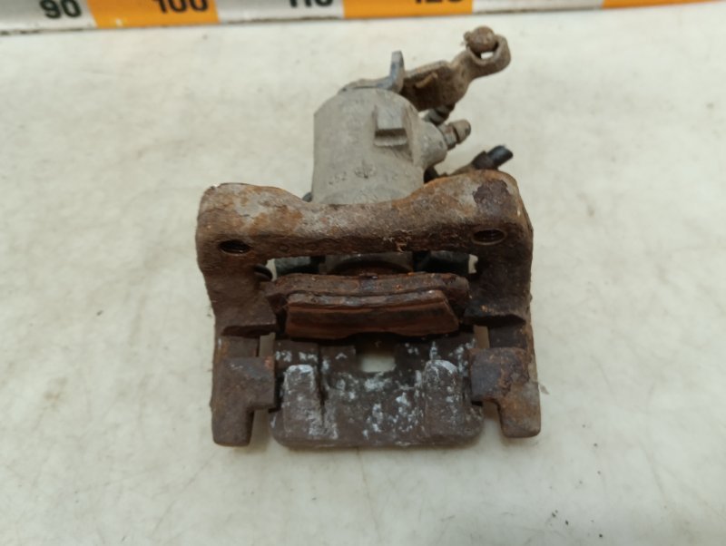 Суппорт задний правый