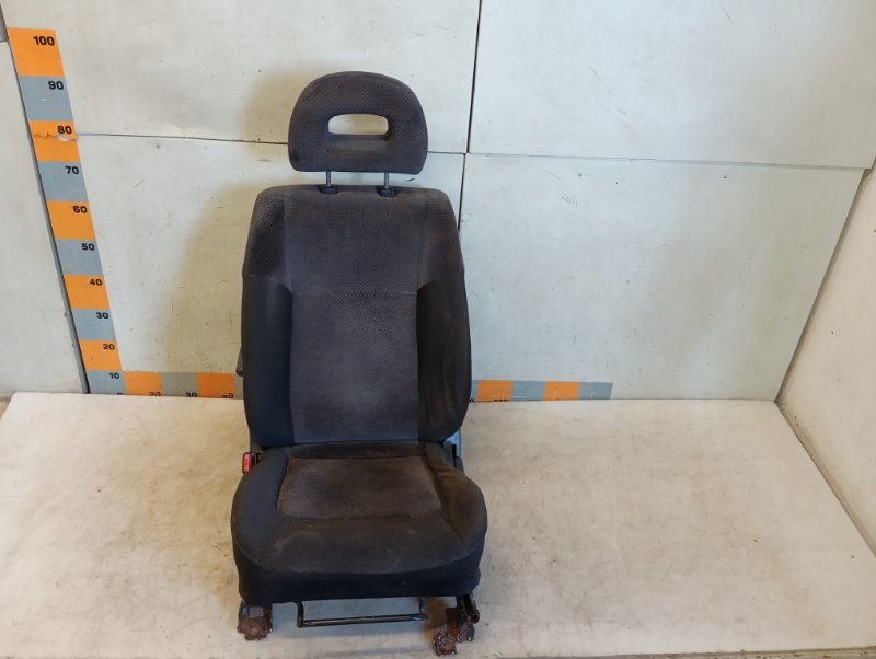 Сиденье переднее левое