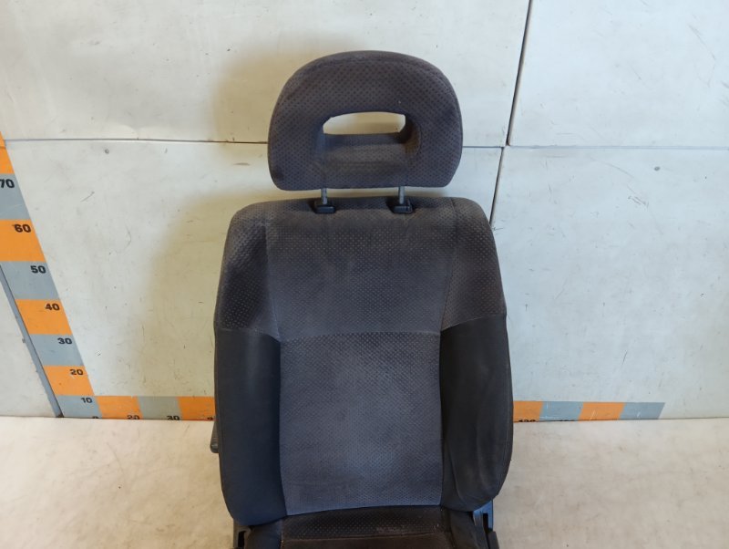 Сиденье переднее левое