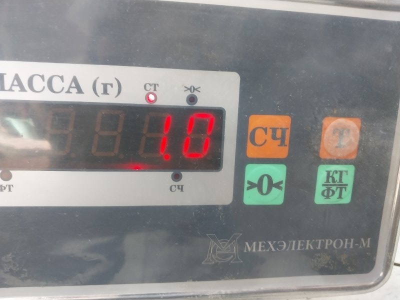 Крышка бардачка