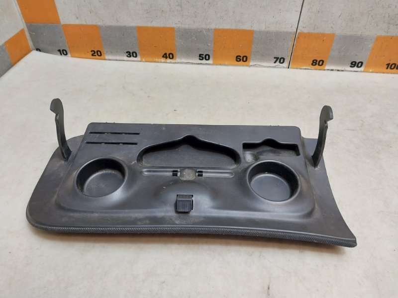 Крышка бардачка