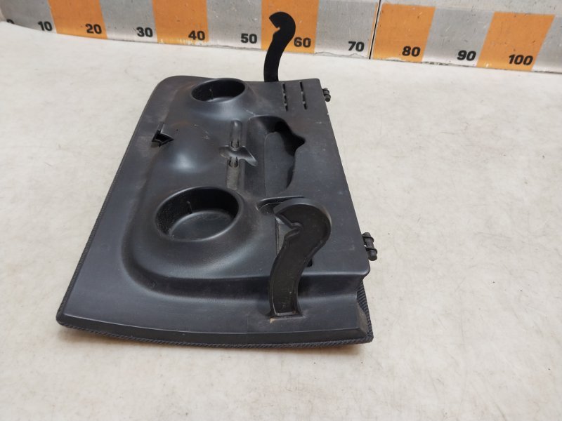 Крышка бардачка