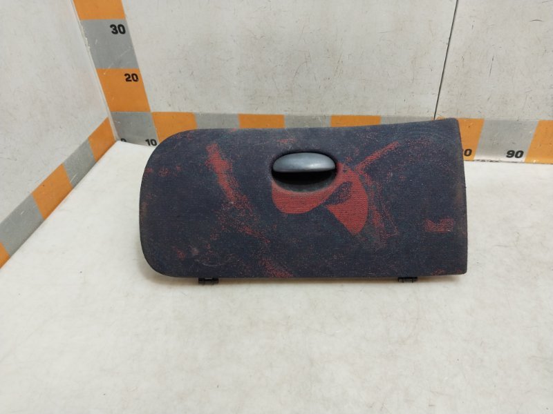 Крышка бардачка