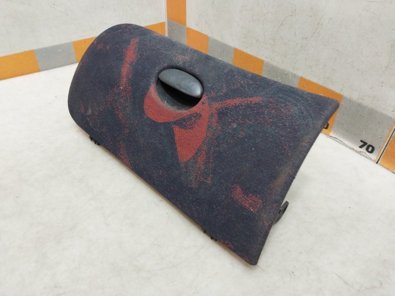 Крышка бардачка