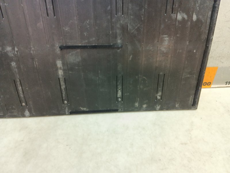 Пол багажника