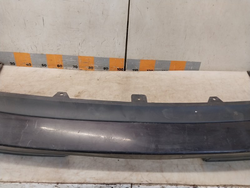 Бампер задний