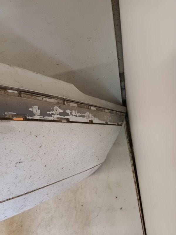 Бампер задний