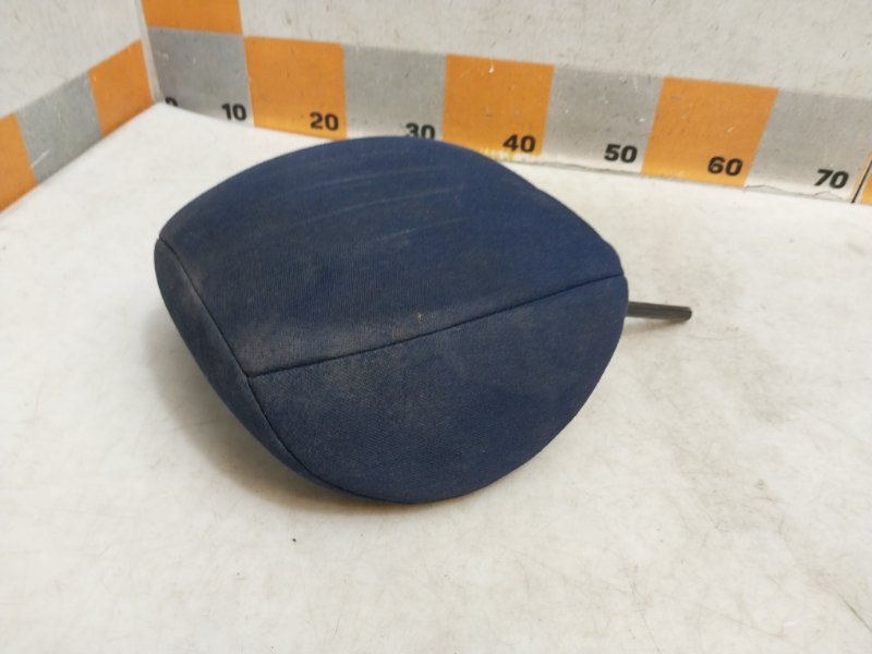 Подголовник сиденья