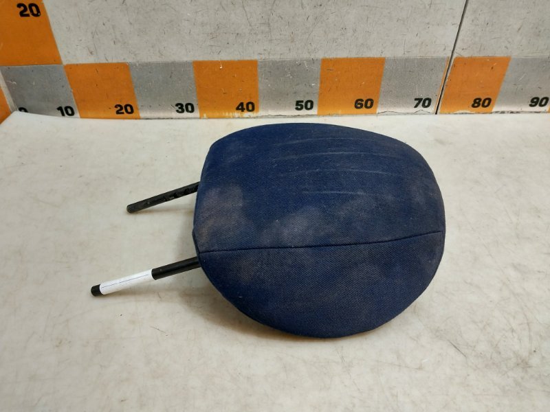 Подголовник сиденья