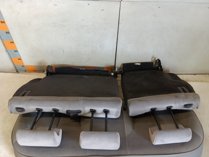 Сиденье салонное