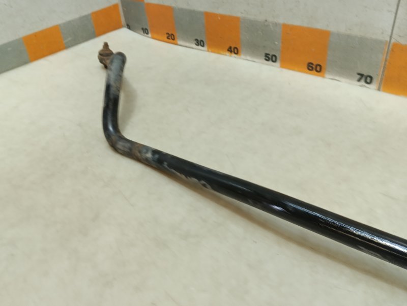 Стабилизатор передний