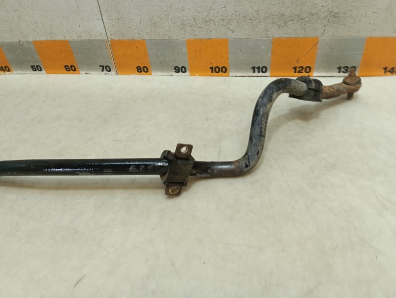 Стабилизатор передний