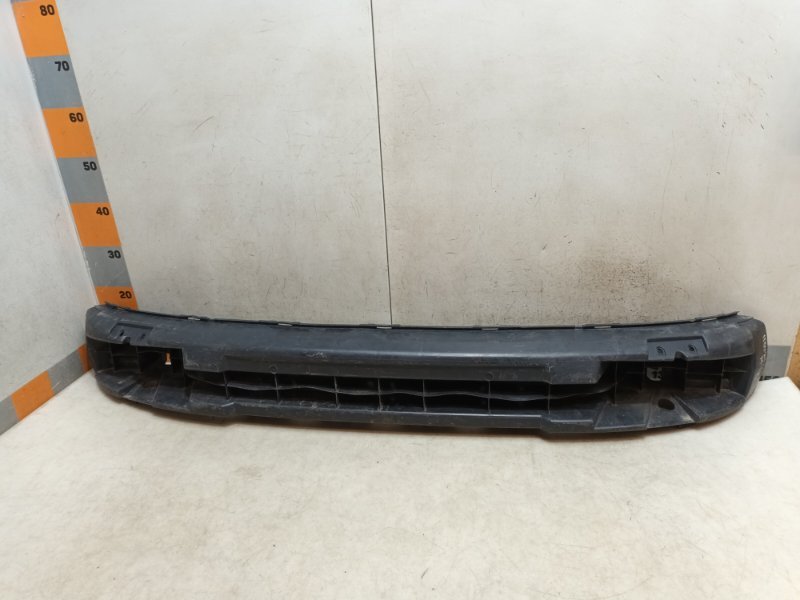 Усилитель переднего бампера